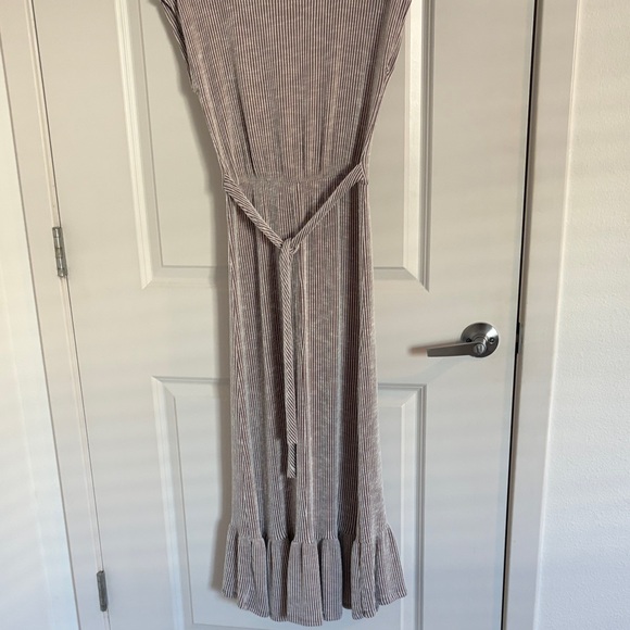 Caution To The Wind V-Neck Striped Midi Dress in Cream and Gray - Picture 4 of 6